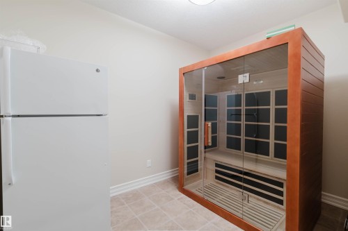 4118 Westcliff Heath, Edmonton, AB - Indoor Photo Showing Other Room