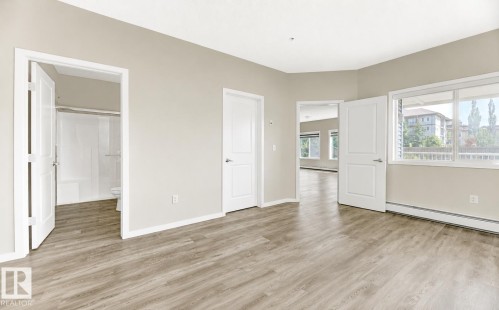 156 1818 Rutherford Road, Edmonton, AB - Indoor Photo Showing Other Room