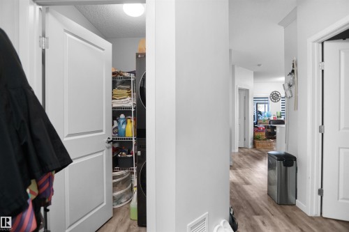 156 1818 Rutherford Road, Edmonton, AB - Indoor Photo Showing Other Room