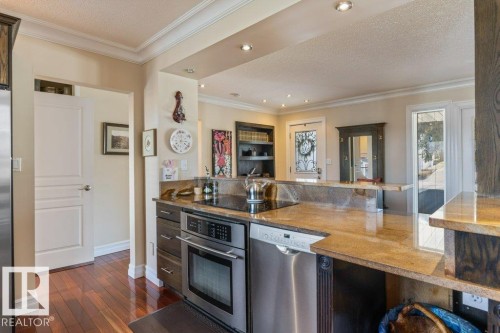 25 Mount Royal Drive, St. Albert, AB - Indoor Photo Showing Kitchen