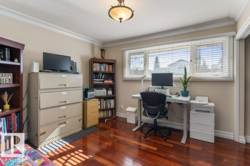25 Mount Royal Drive, St. Albert, AB - Indoor Photo Showing Office