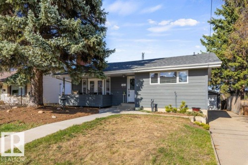 25 Mount Royal Drive, St. Albert, AB - Outdoor With Facade