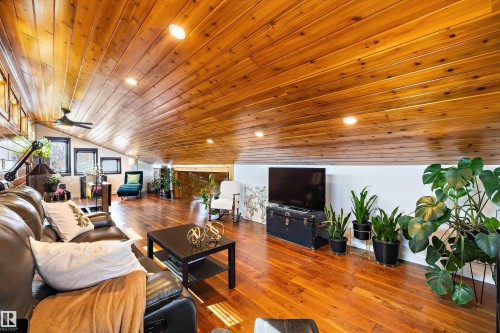 7739 80 Avenue, Edmonton, AB - Indoor