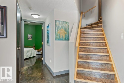 3335 32 Avenue, Edmonton, AB - Indoor Photo Showing Other Room