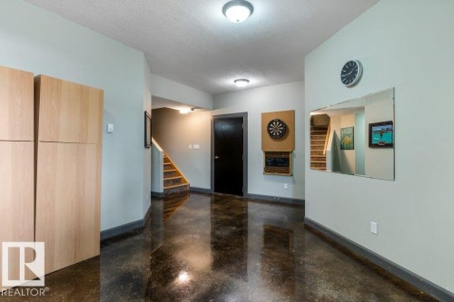 3335 32 Avenue, Edmonton, AB - Indoor Photo Showing Other Room