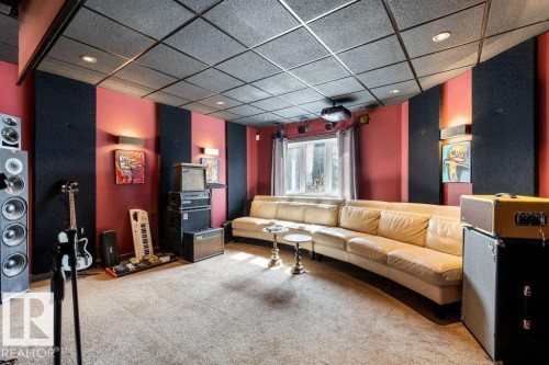 3335 32 Avenue, Edmonton, AB - Indoor