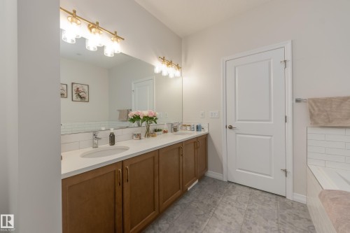 169 Stonehouse Way, Leduc, AB - Indoor Photo Showing Bathroom
