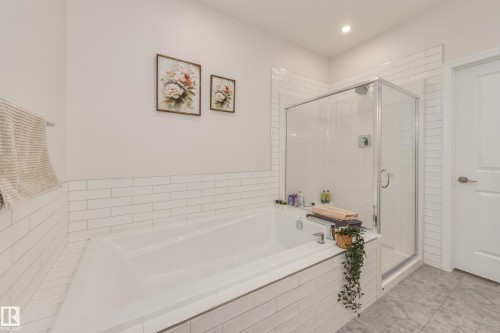 169 Stonehouse Way, Leduc, AB - Indoor Photo Showing Bathroom