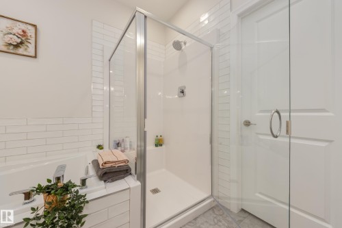 169 Stonehouse Way, Leduc, AB - Indoor Photo Showing Bathroom