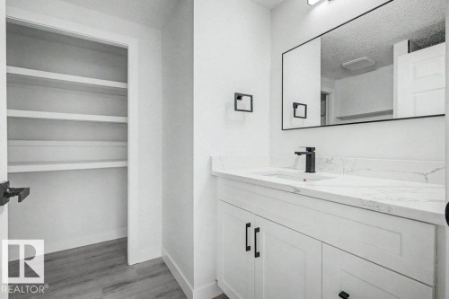 level 3 bathroom - 67A Arbor Crescent, St. Albert, AB - Indoor Photo Showing Bathroom