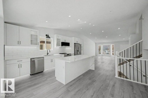 67A Arbor Crescent, St. Albert, AB - Indoor Photo Showing Kitchen With Upgraded Kitchen