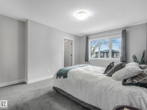 8318 79 Avenue, Edmonton, AB - Indoor Photo Showing Bedroom