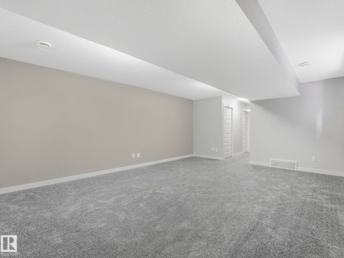8318 79 Avenue, Edmonton, AB - Indoor Photo Showing Other Room