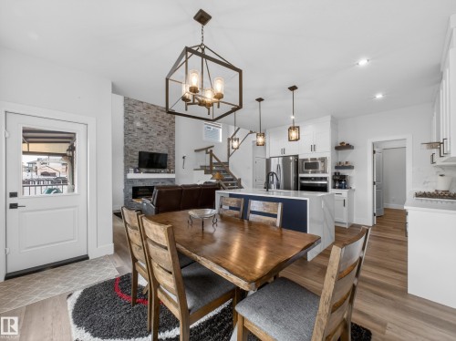 75 Willow Link, Fort Saskatchewan, AB - Indoor Photo Showing Dining Room