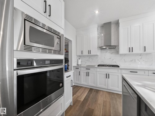 75 Willow Link, Fort Saskatchewan, AB - Indoor Photo Showing Kitchen
