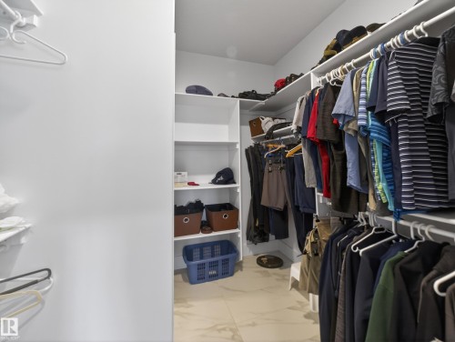 75 Willow Link, Fort Saskatchewan, AB - Indoor With Storage