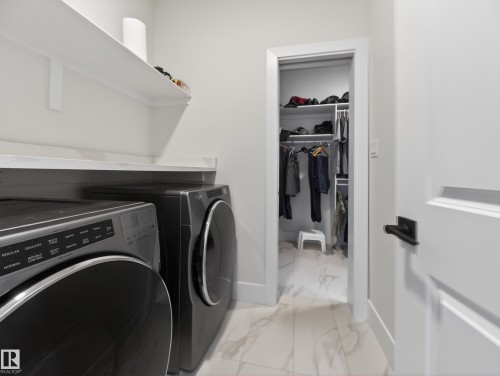75 Willow Link, Fort Saskatchewan, AB - Indoor Photo Showing Laundry Room