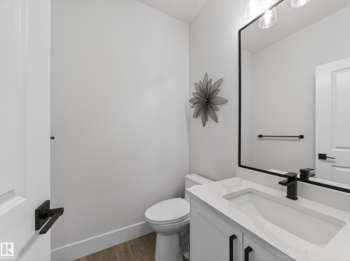 75 Willow Link, Fort Saskatchewan, AB - Indoor Photo Showing Bathroom