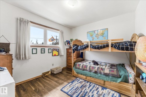 5703 119 Avenue, Edmonton, AB - Indoor Photo Showing Bedroom