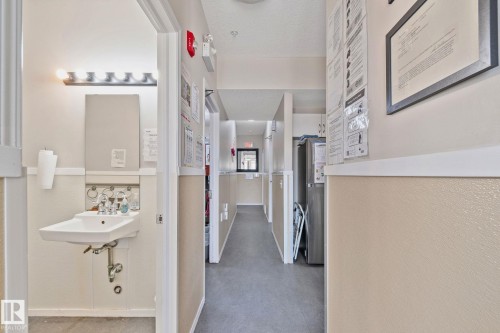 9512 154 Street, Edmonton, AB - Indoor Photo Showing Other Room