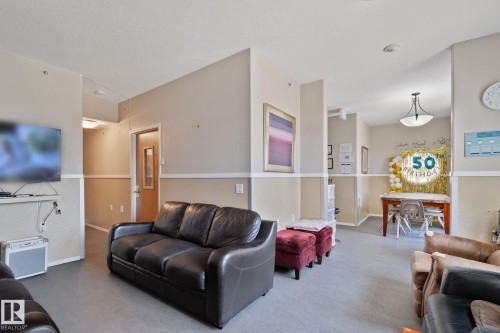 9512 154 Street, Edmonton, AB - Indoor Photo Showing Living Room