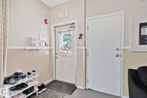 9512 154 Street, Edmonton, AB - Indoor Photo Showing Other Room
