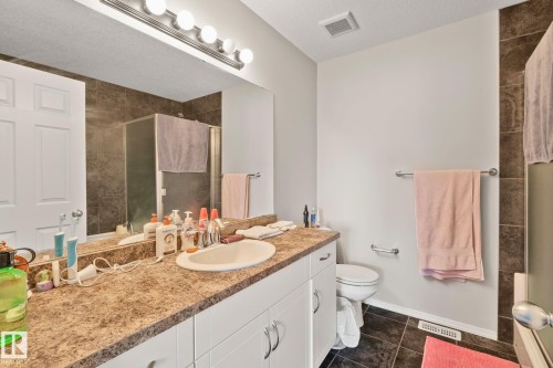 9512 154 Street, Edmonton, AB - Indoor Photo Showing Bathroom