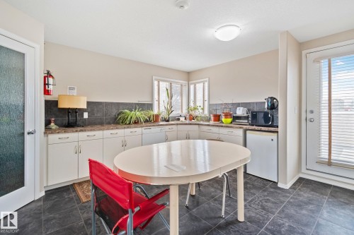 9512 154 Street, Edmonton, AB - Indoor