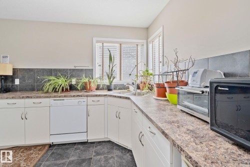 9512 154 Street, Edmonton, AB - Indoor Photo Showing Kitchen With Double Sink