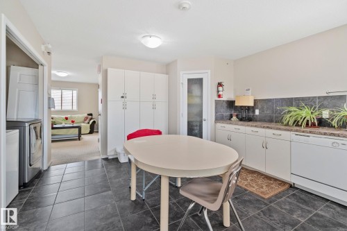 9512 154 Street, Edmonton, AB - Indoor