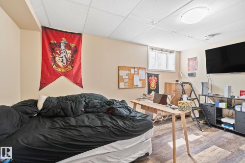 9512 154 Street, Edmonton, AB - Indoor