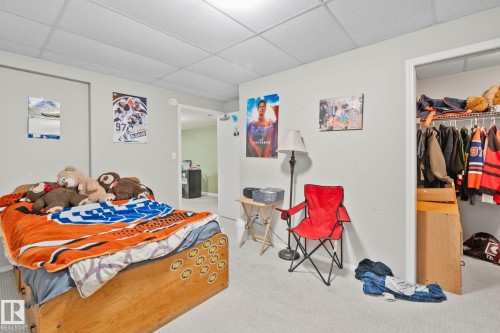 9512 154 Street, Edmonton, AB - Indoor Photo Showing Bedroom