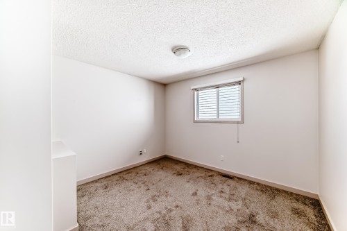 Edmonton, AB - Indoor Photo Showing Other Room