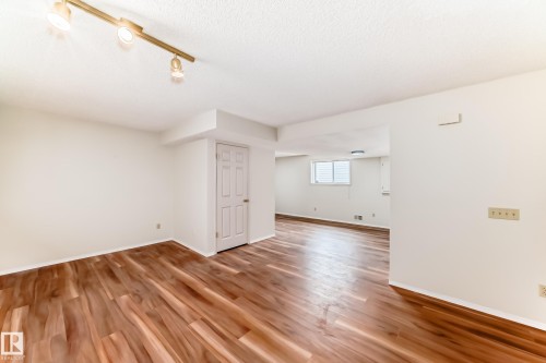 Edmonton, AB - Indoor Photo Showing Other Room