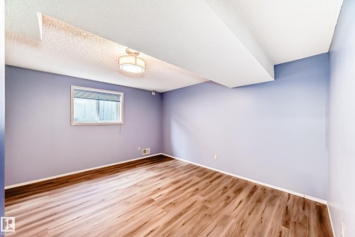 Edmonton, AB - Indoor Photo Showing Other Room