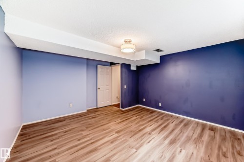 Edmonton, AB - Indoor Photo Showing Other Room