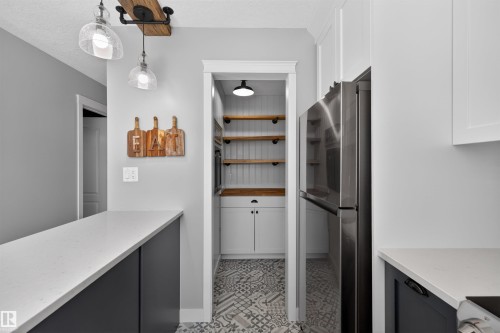 14603 52 Street, Edmonton, AB - Indoor
