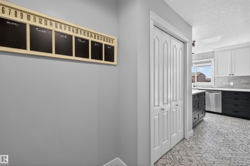 14603 52 Street, Edmonton, AB - Indoor