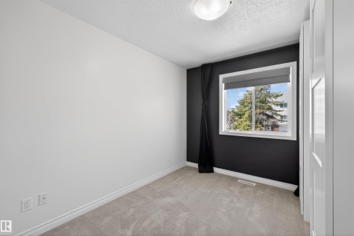 14603 52 Street, Edmonton, AB - Indoor Photo Showing Other Room