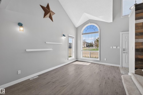 14603 52 Street, Edmonton, AB - Indoor Photo Showing Other Room