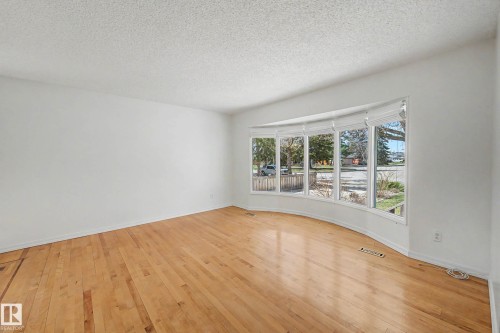 6 Sheridan Drive, St. Albert, AB - Indoor Photo Showing Other Room