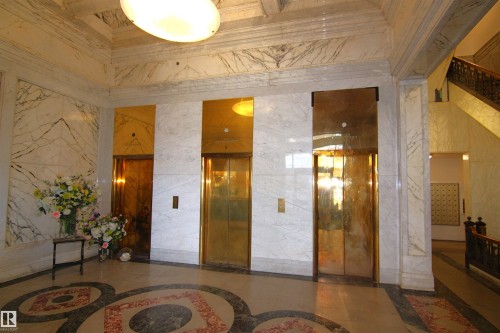 311-10134 100 Street, Edmonton, AB - Indoor Photo Showing Other Room