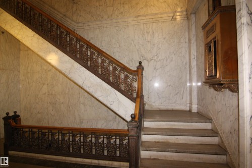 311-10134 100 Street, Edmonton, AB - Indoor Photo Showing Other Room