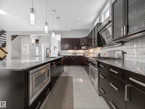 10650 66 Avenue, Edmonton, AB - Indoor Photo Showing Kitchen With Upgraded Kitchen