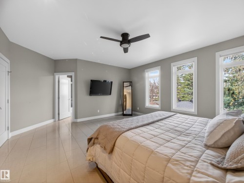 10650 66 Avenue, Edmonton, AB - Indoor Photo Showing Bedroom