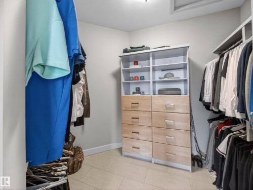10650 66 Avenue, Edmonton, AB - Indoor With Storage