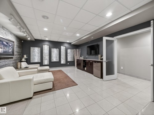 10650 66 Avenue, Edmonton, AB - Indoor