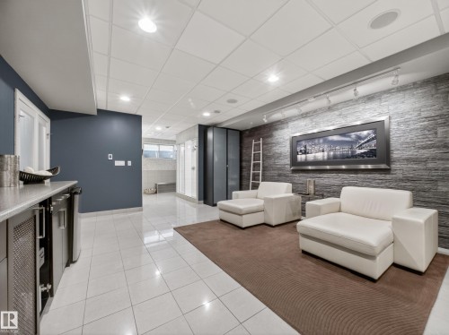 10650 66 Avenue, Edmonton, AB - Indoor