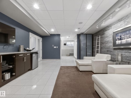 10650 66 Avenue, Edmonton, AB - Indoor