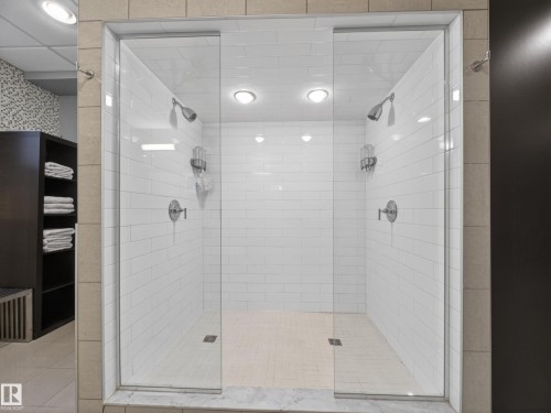 10650 66 Avenue, Edmonton, AB - Indoor Photo Showing Bathroom